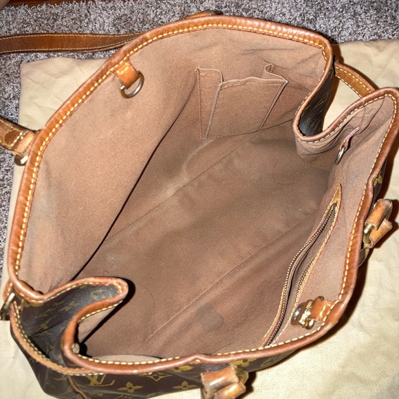 Louis Vuitton bag - Picture 3 of 4